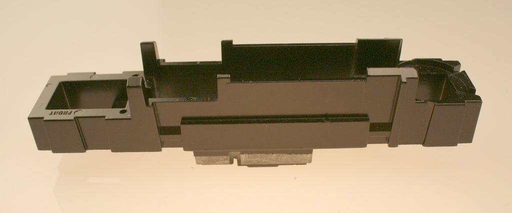 ath -1003 G  F7 B black (Fits Genesis F-units) late model frame with separate fuel and battery box pcs. (sold separately)