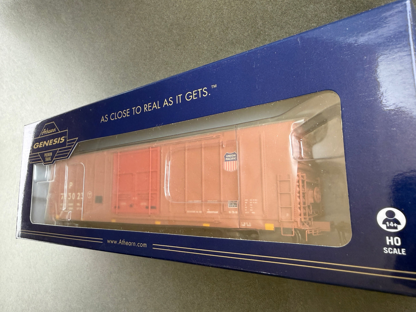 ATH ATHG2666 HO 783023 Box Car Missouri Pacific UP Shield