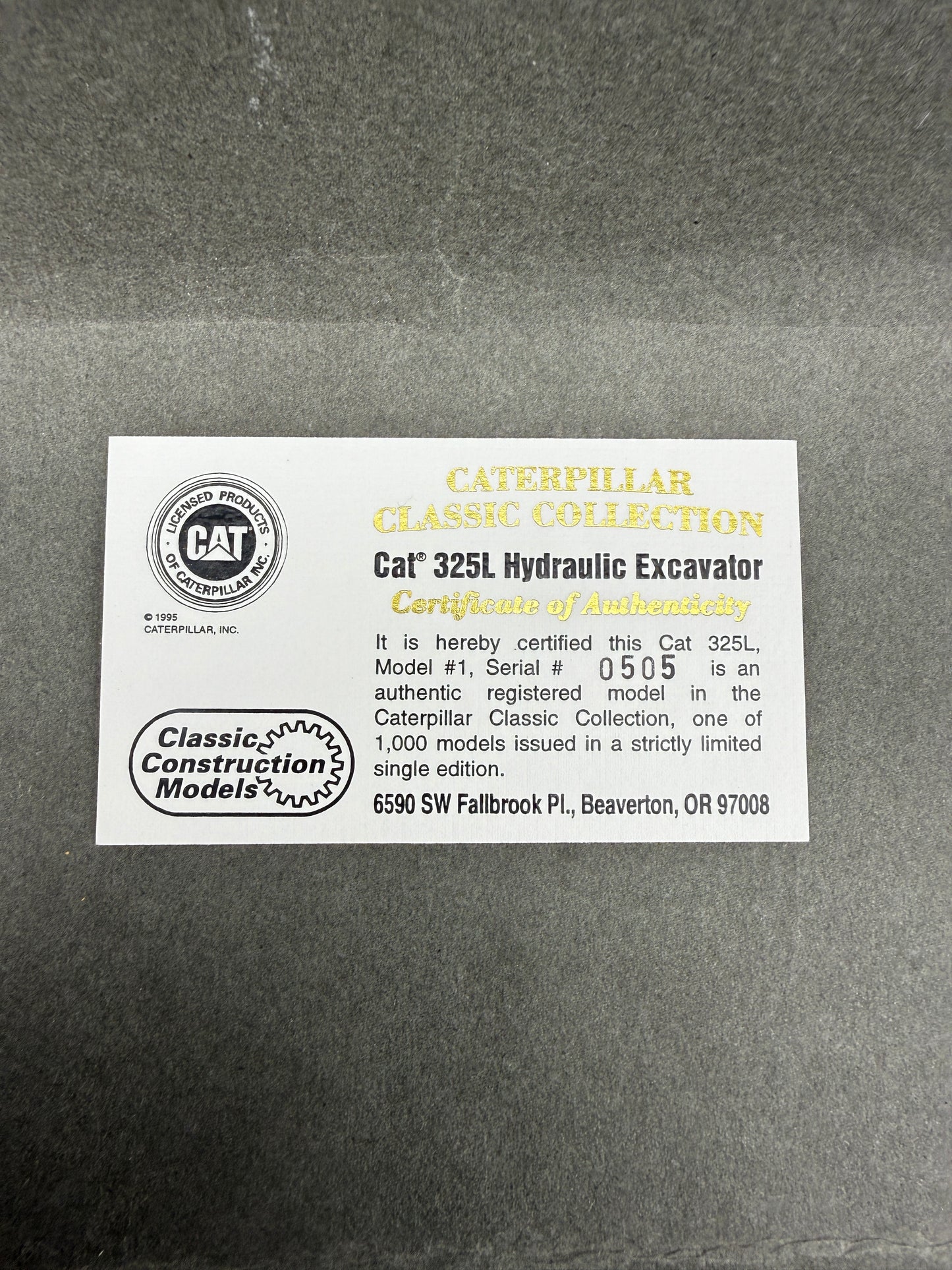 Classic Construction Models Caterpillar CAT 325L Excavator Limited Edition