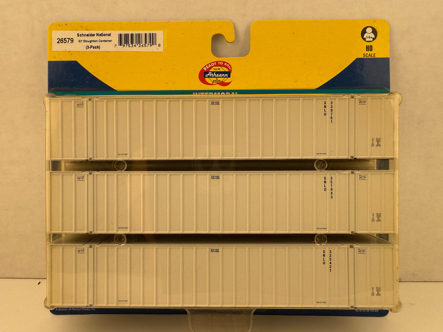 26579 Athearn Scheider National 53’ Stoughton Container (3-pack) 
Intermodal