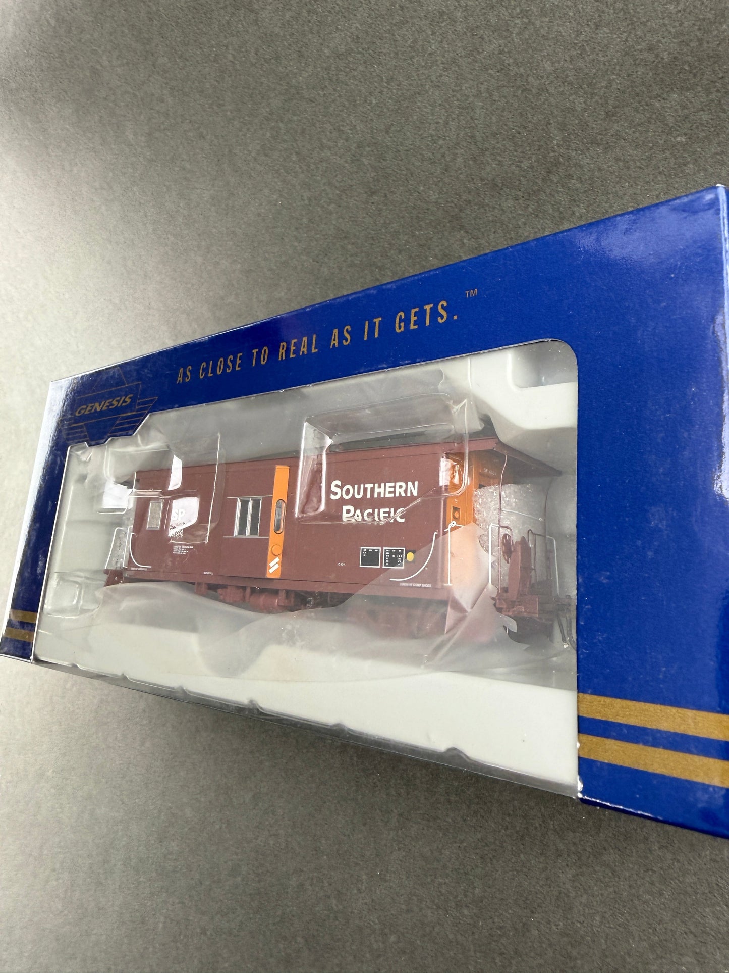 ATH G63006 HO Scale C 50 7 Bay Window Caboose 4623 Southern Pacific