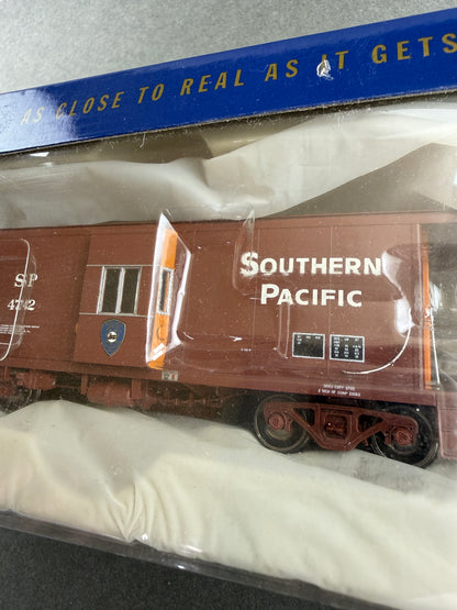 ATH G63018 HO Scale C 50 9 Bay Window Caboose SP Police Caboose Southern Pacific
