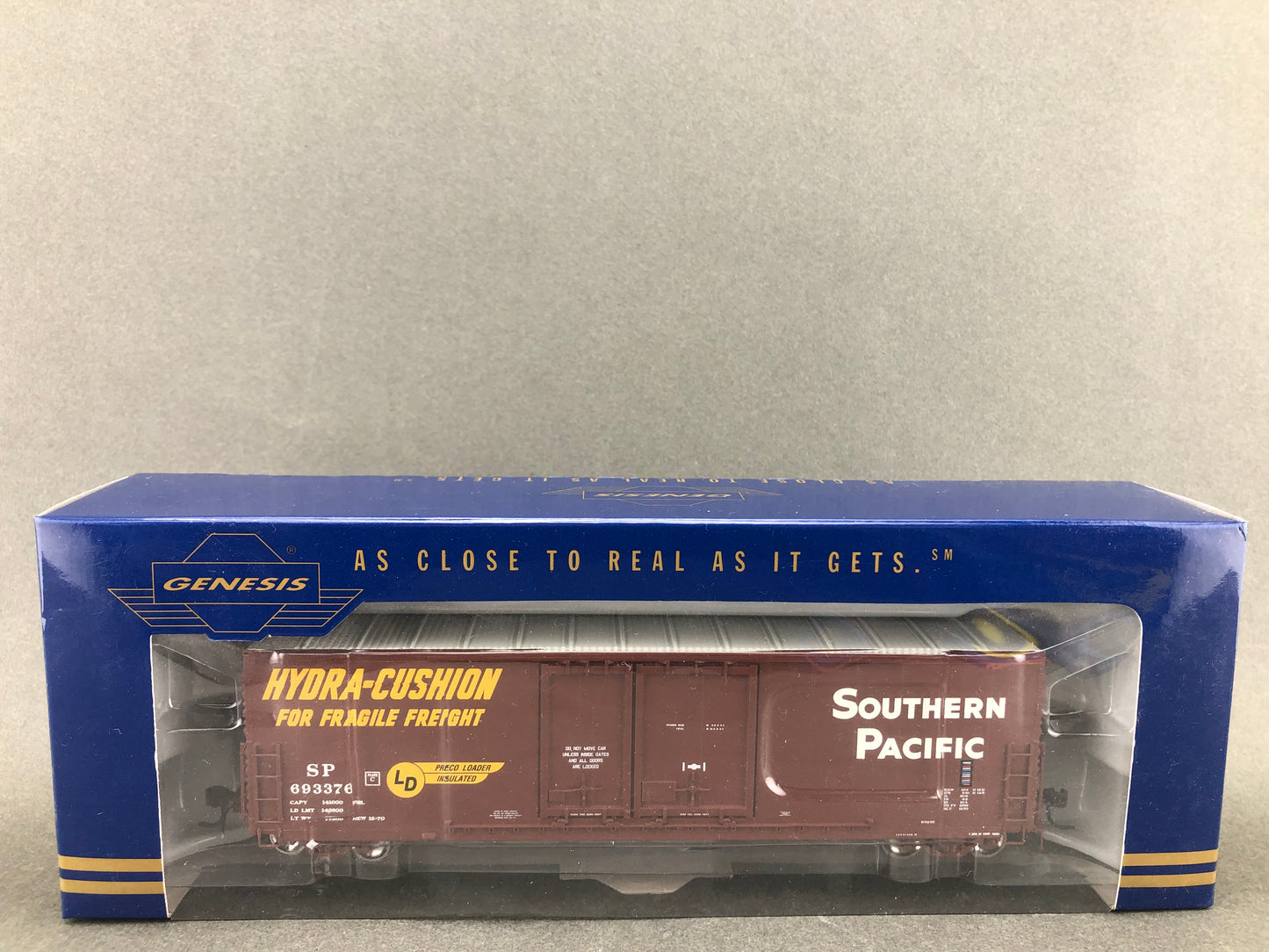 ATH G69018 Southern pacific 50' PD & F Box Car 8" + 6' Landis Double plug doors