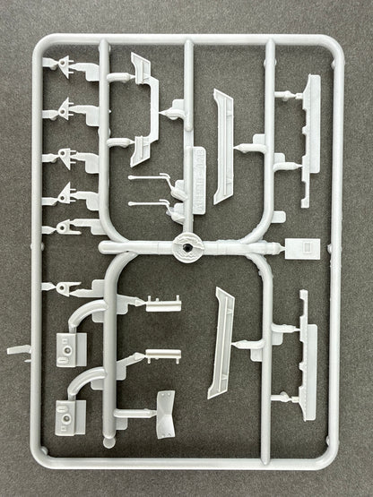 ATH 19133 Fuel Bracket / Goose Sprue