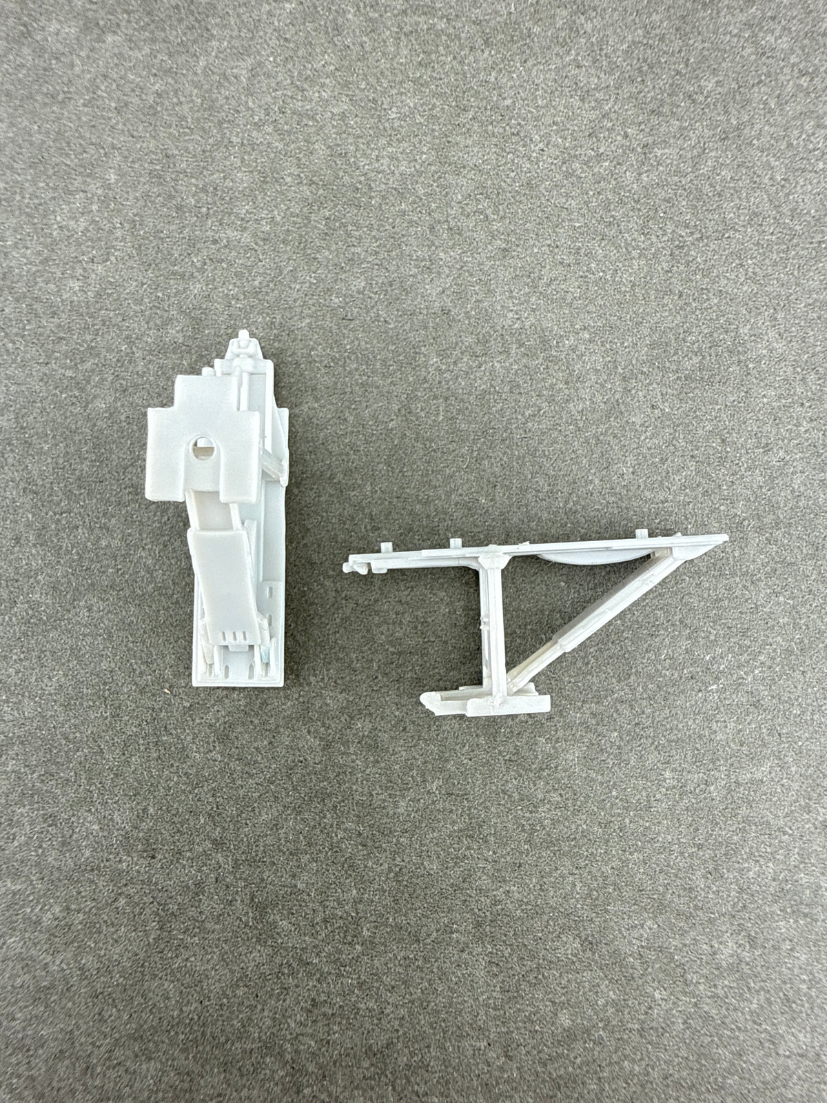 ATH 20008 Flat Car Hitch’s