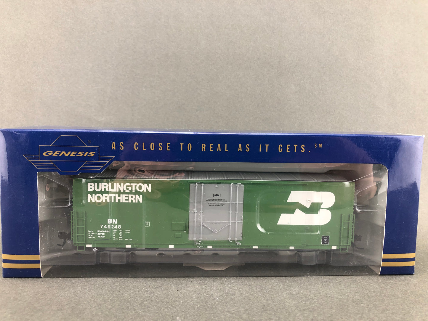G69004 Burlington Northern 50' PC&F Box Car 10' plug door welded box car
