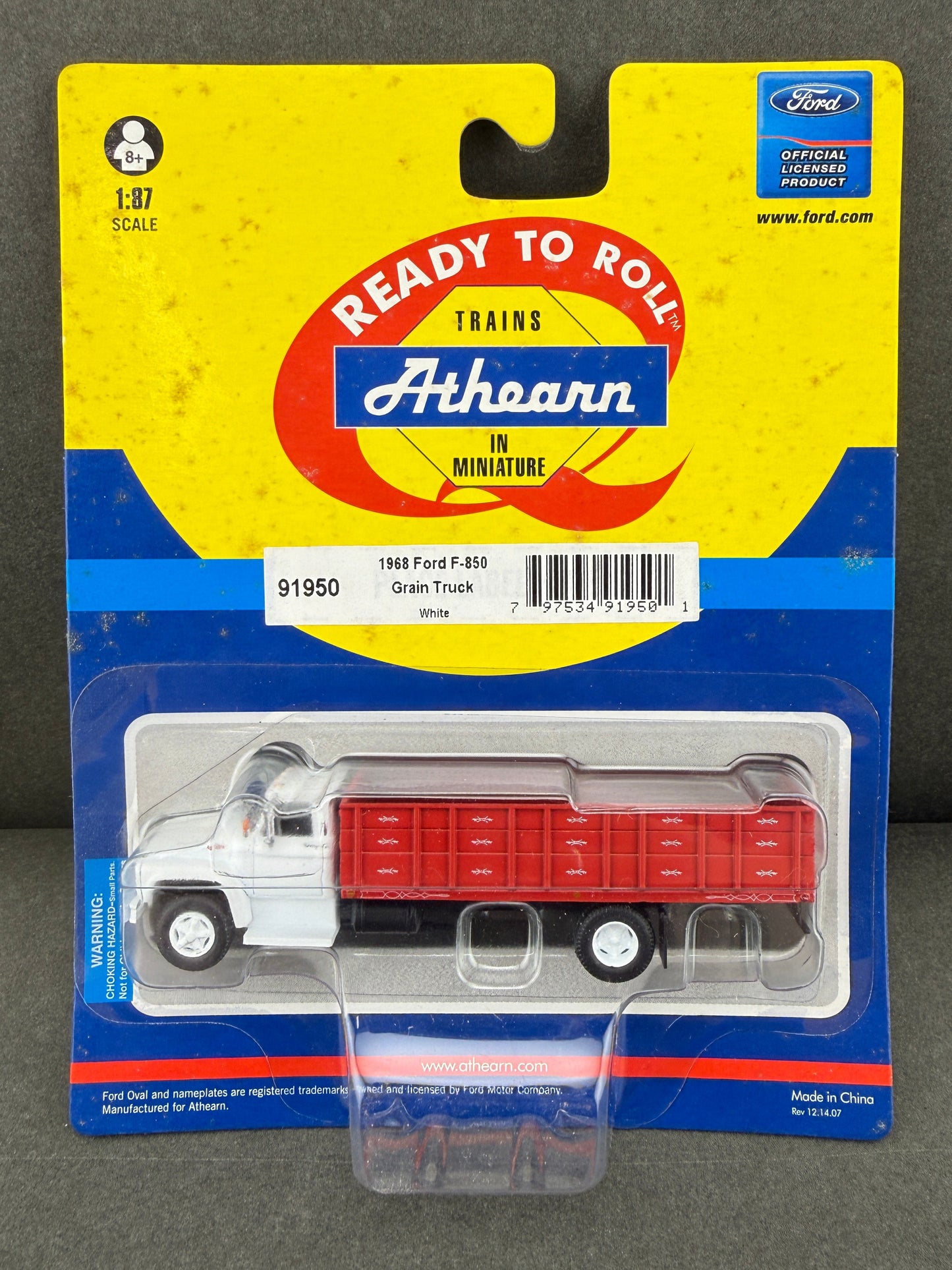 Athearn 91950 HO RTR Ford F-850 Grain Truck, White Cab