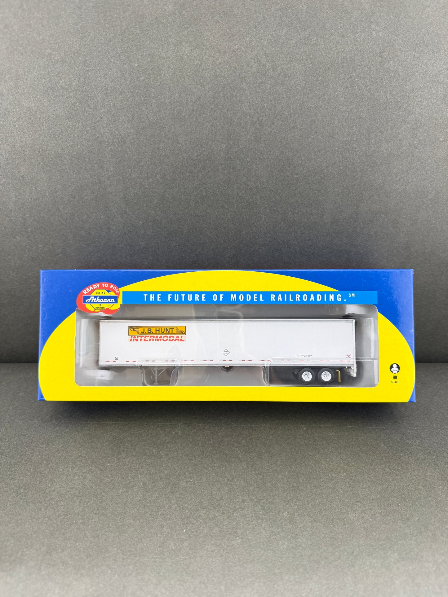 Athearn 28427 RTR QMTZ #3009 53' Wabash Duraplate, Hunt Intermodal