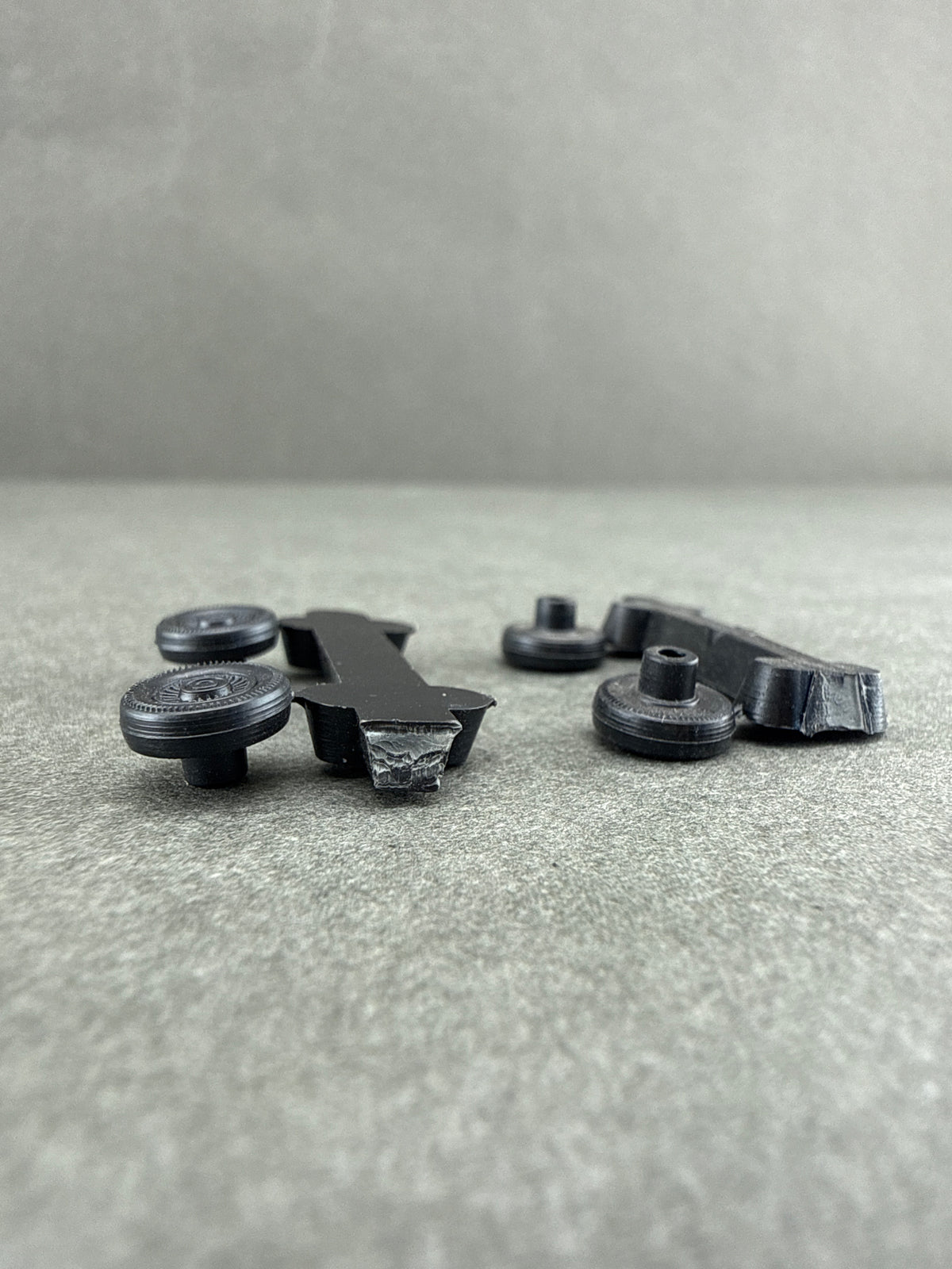 ATH 13706 Wheel Sedan (4/KIT)