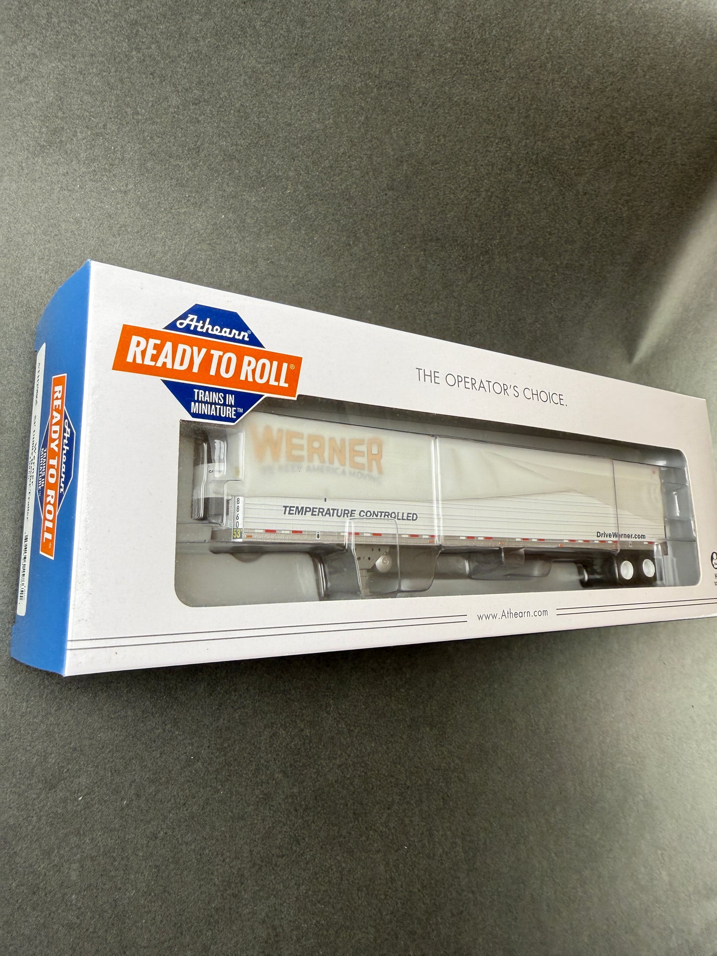 ATH 29865 HO Scale 28860 53' Utility Reefer Trailer Werner