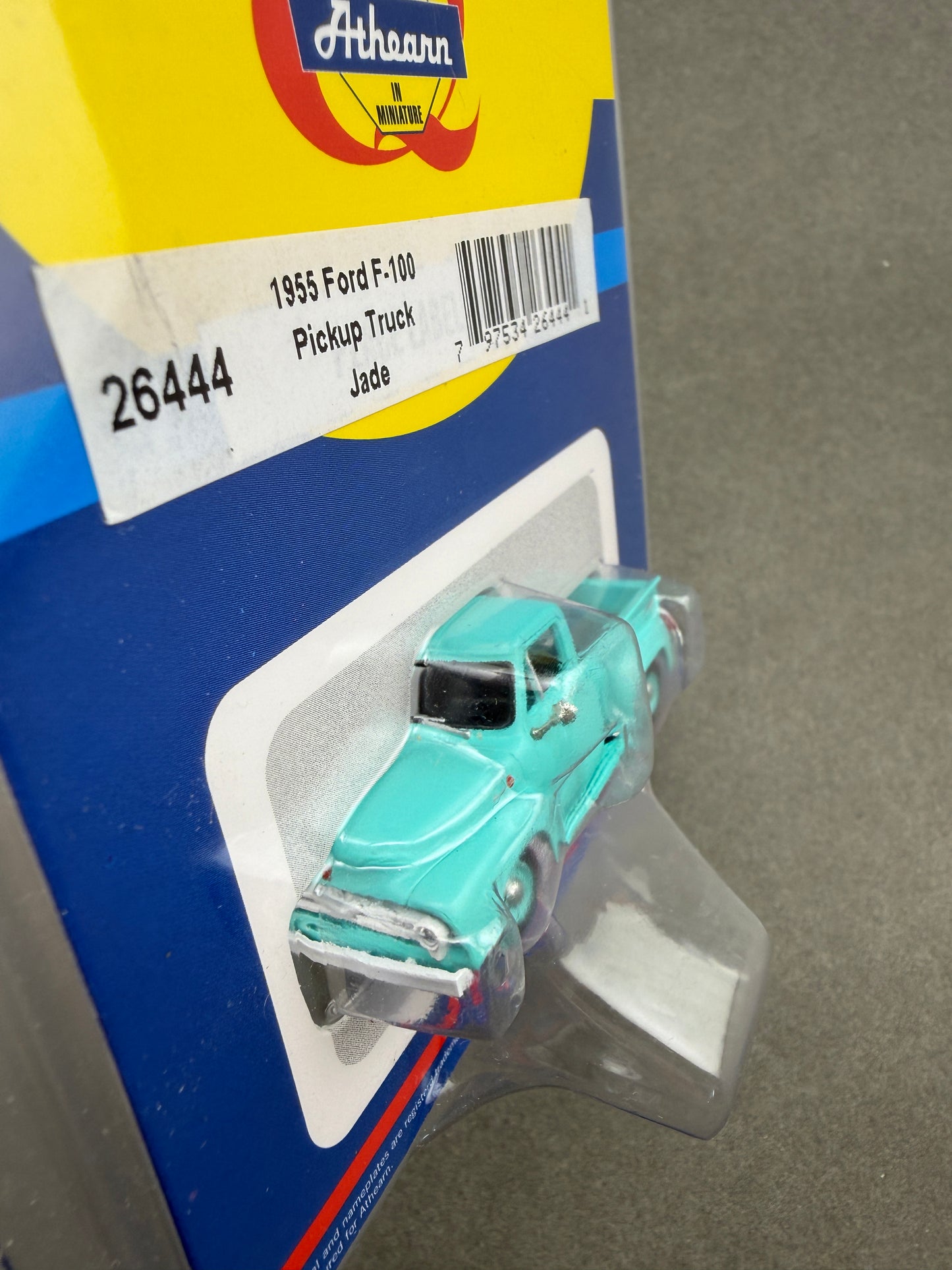 Athearn 26444 HO Scale Jade 1955 Ford F-100 Pickup Truck