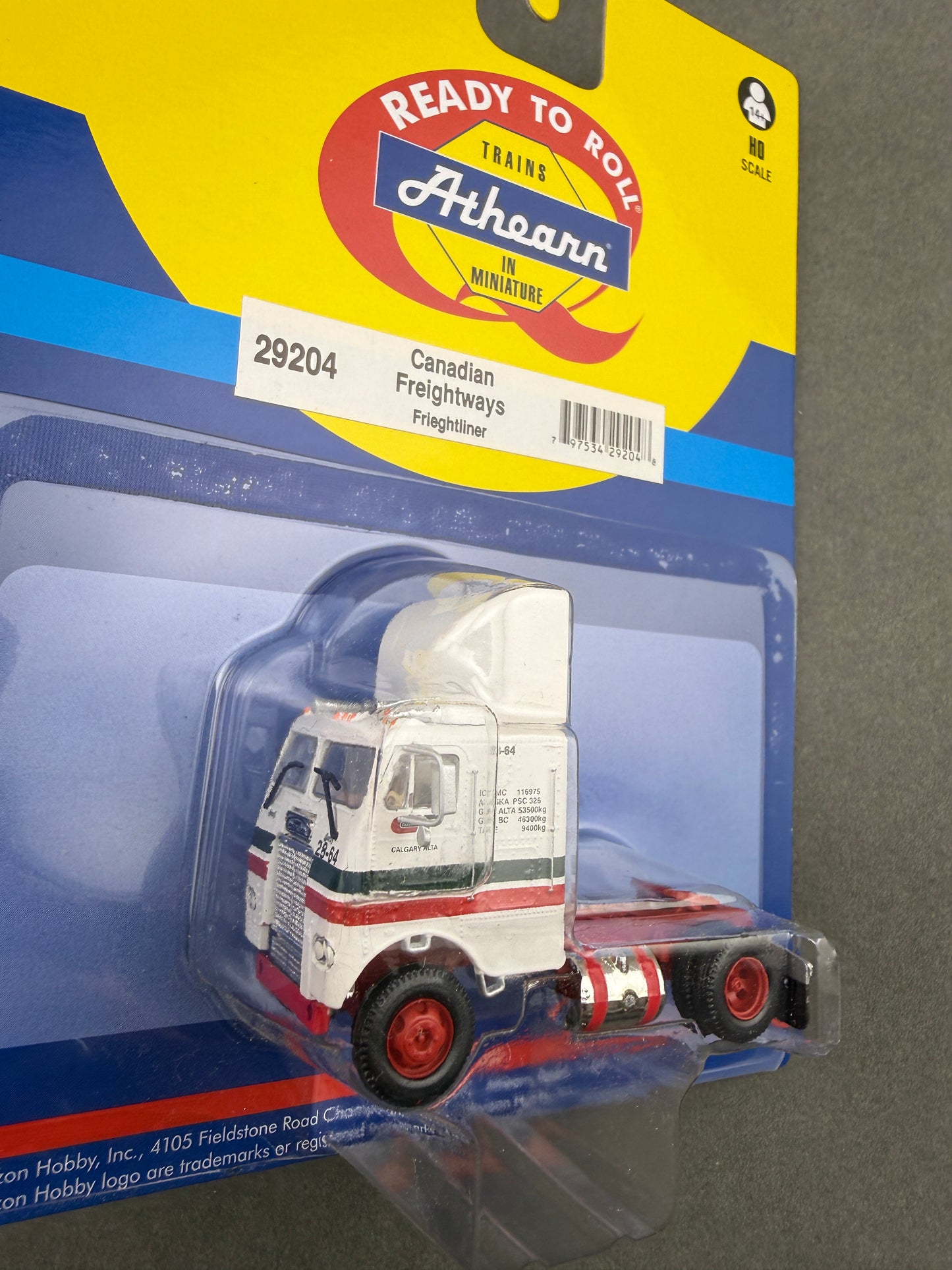 Athearn 29204 HO Freightliner, Canadian Freightways