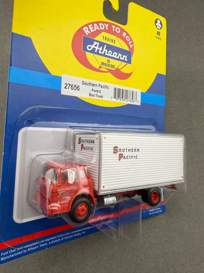 Athearn 27656 Ford-C Box Truck, Southern Pacific