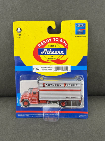 Athearn 91992 Ford F-850 Box Truck, Southern Pacific