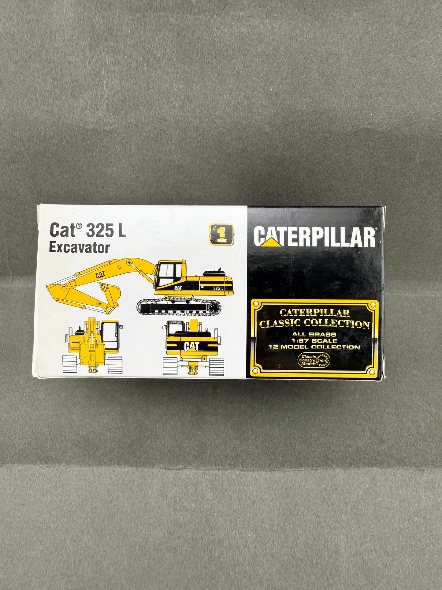 Classic Construction Models Caterpillar CAT 325L Excavator Limited Edition