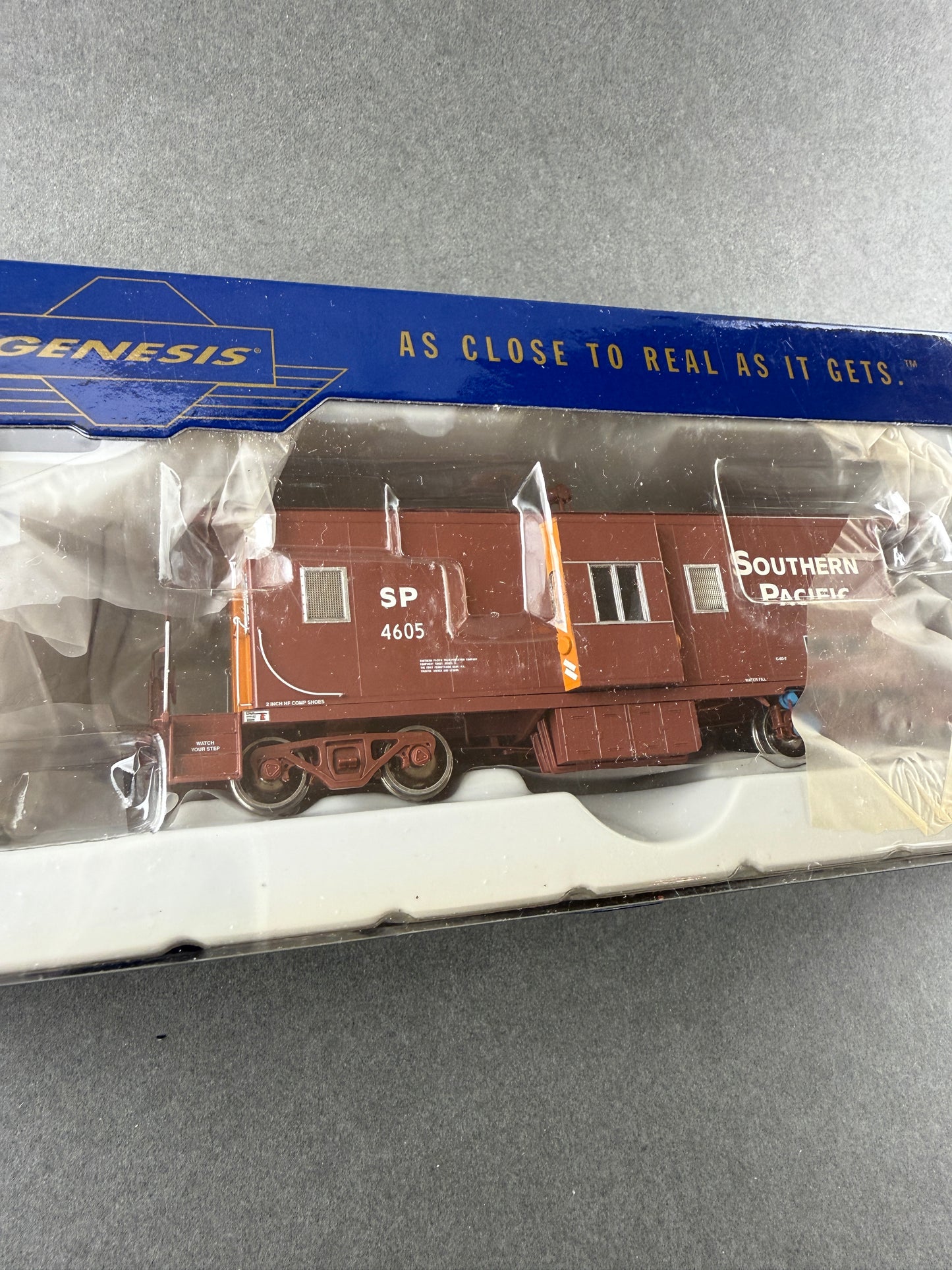 ATH G63352 HO Scale C 50 5 Bay Window Caboose Southern Pacific