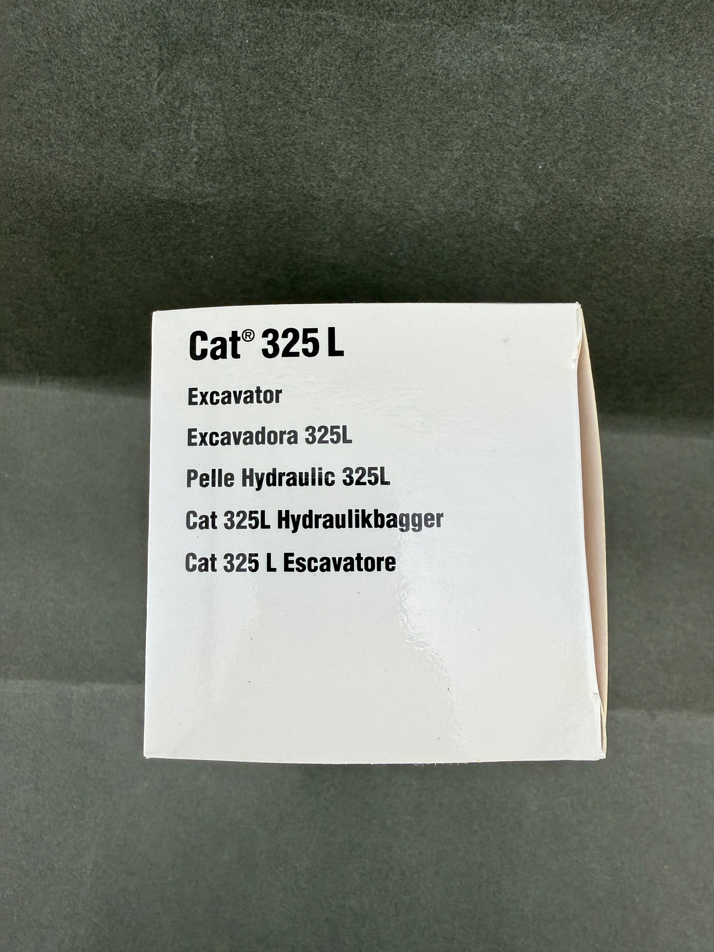 Classic Construction Models Caterpillar CAT 325L Excavator Limited Edition