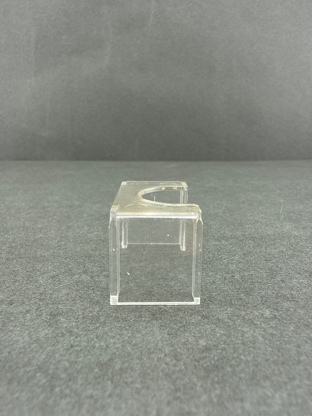 ATH 43109 Trainmaster cab window (2 Per Pack)