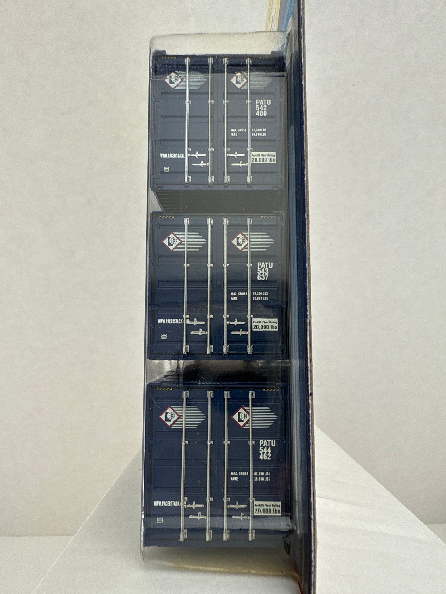 ATH 28987 Athearn Pacer 53’ Jindo Container 3 pack Intermodal