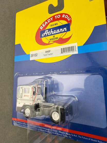 Athearn 29102 HO Yard Tractor, BNSF