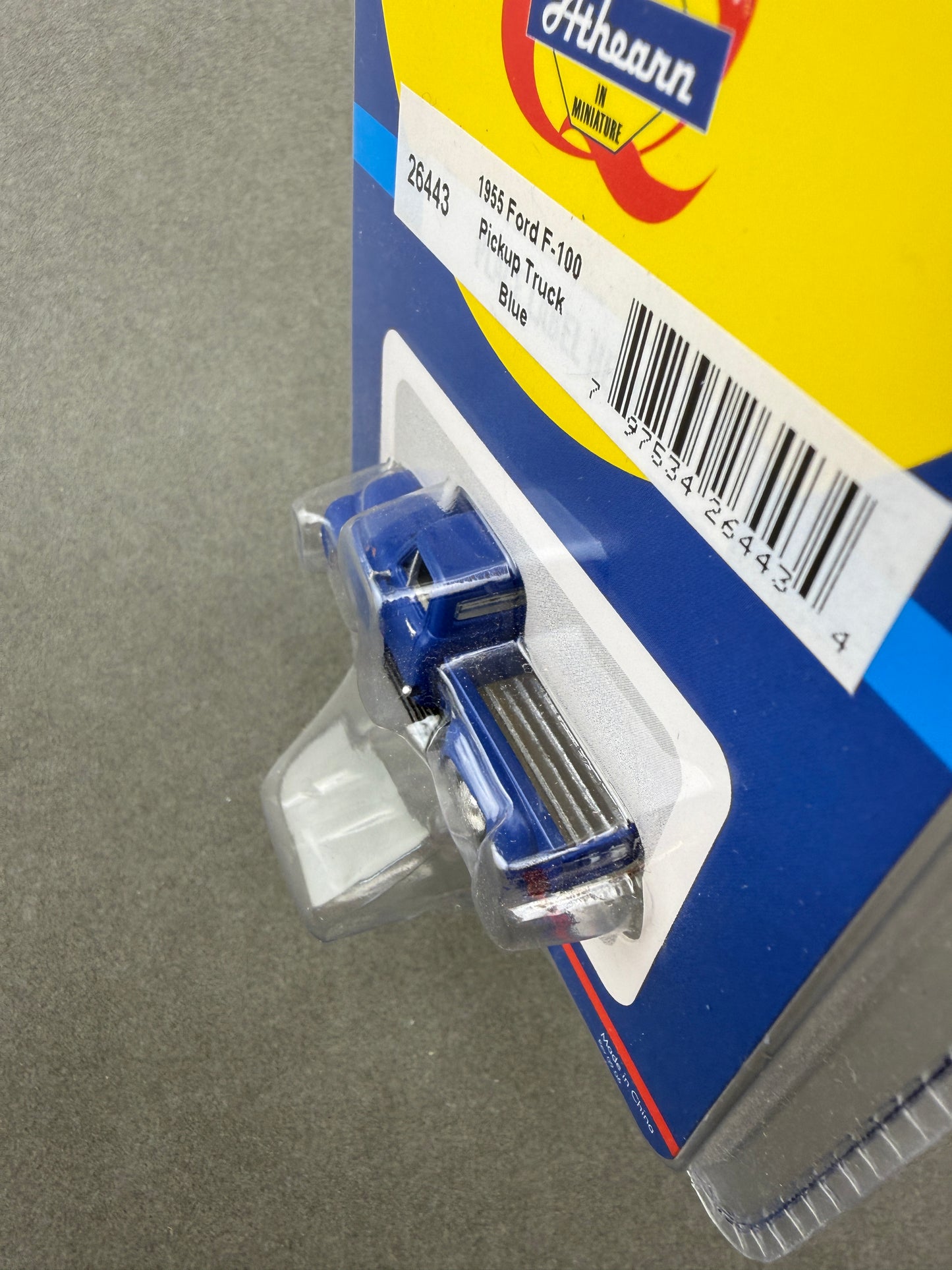 Athearn 26443 HO Scale Blue 1955 Ford F-100 Pickup Truck