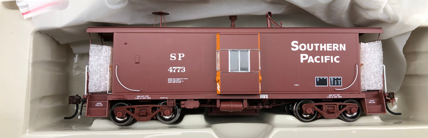 ATH G63315 HO Scale C 50 9 Bay Window Caboose 4773 Southern Pacific