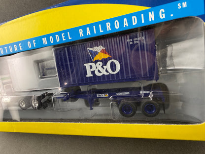 Athearn 92129 HO P&O Chassis 20' Container and Freightliner Tractor