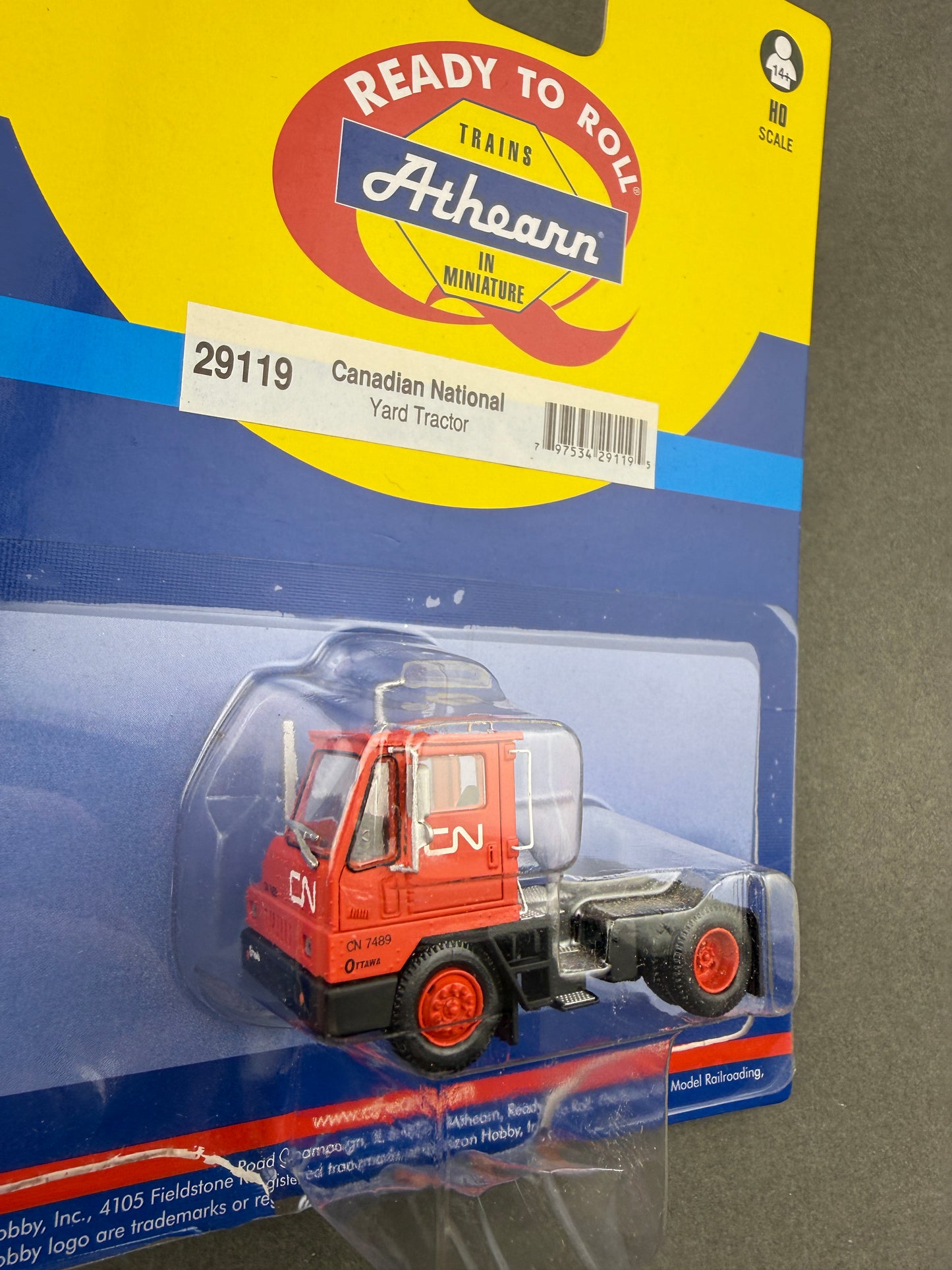 Athearn 29119 HO Yard Tractor, Canadian National