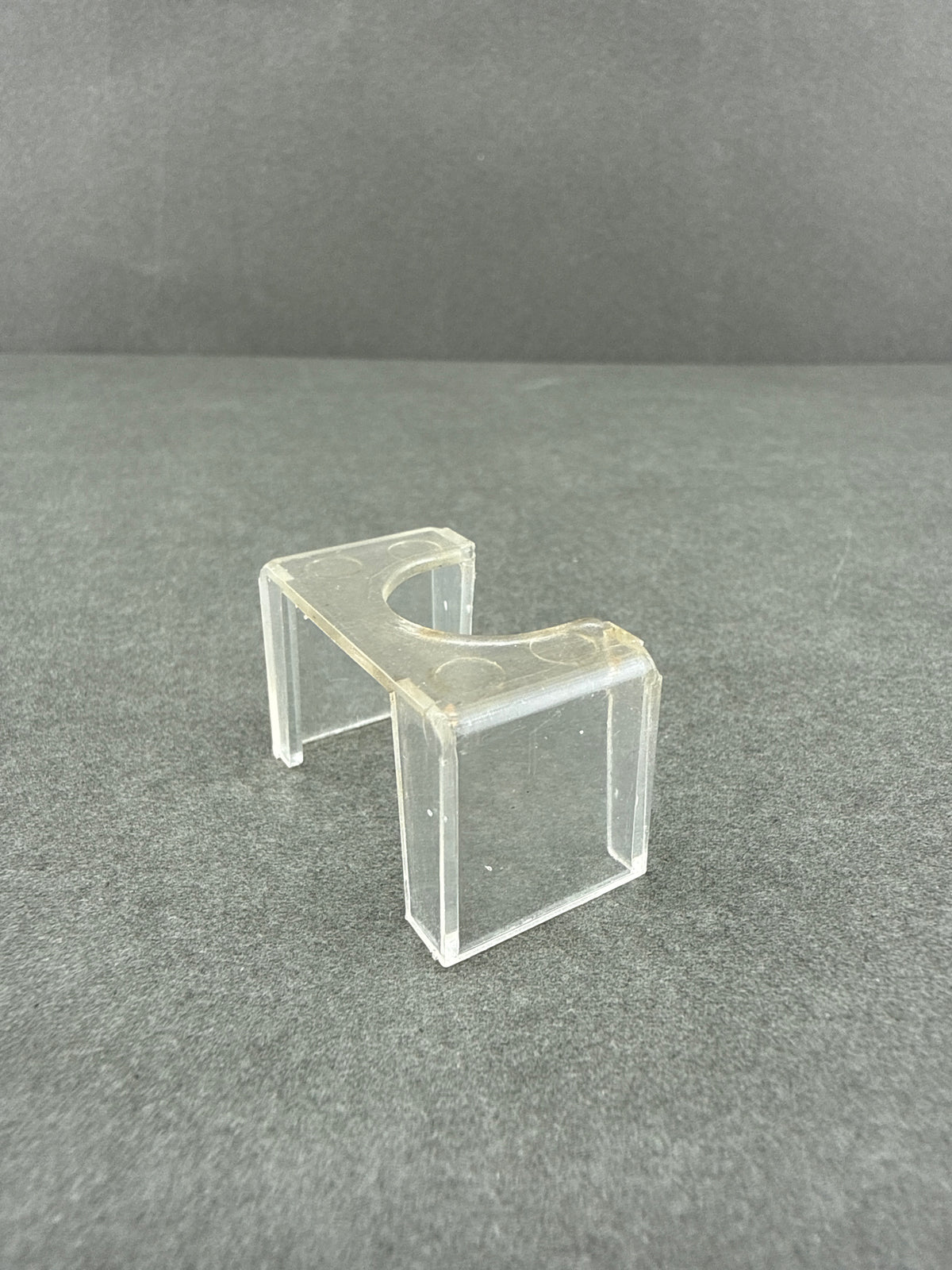 ATH 43109 Trainmaster cab window (2 Per Pack)