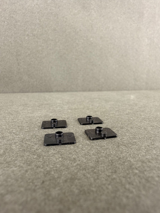 ATH 29915 Hustler Insulator