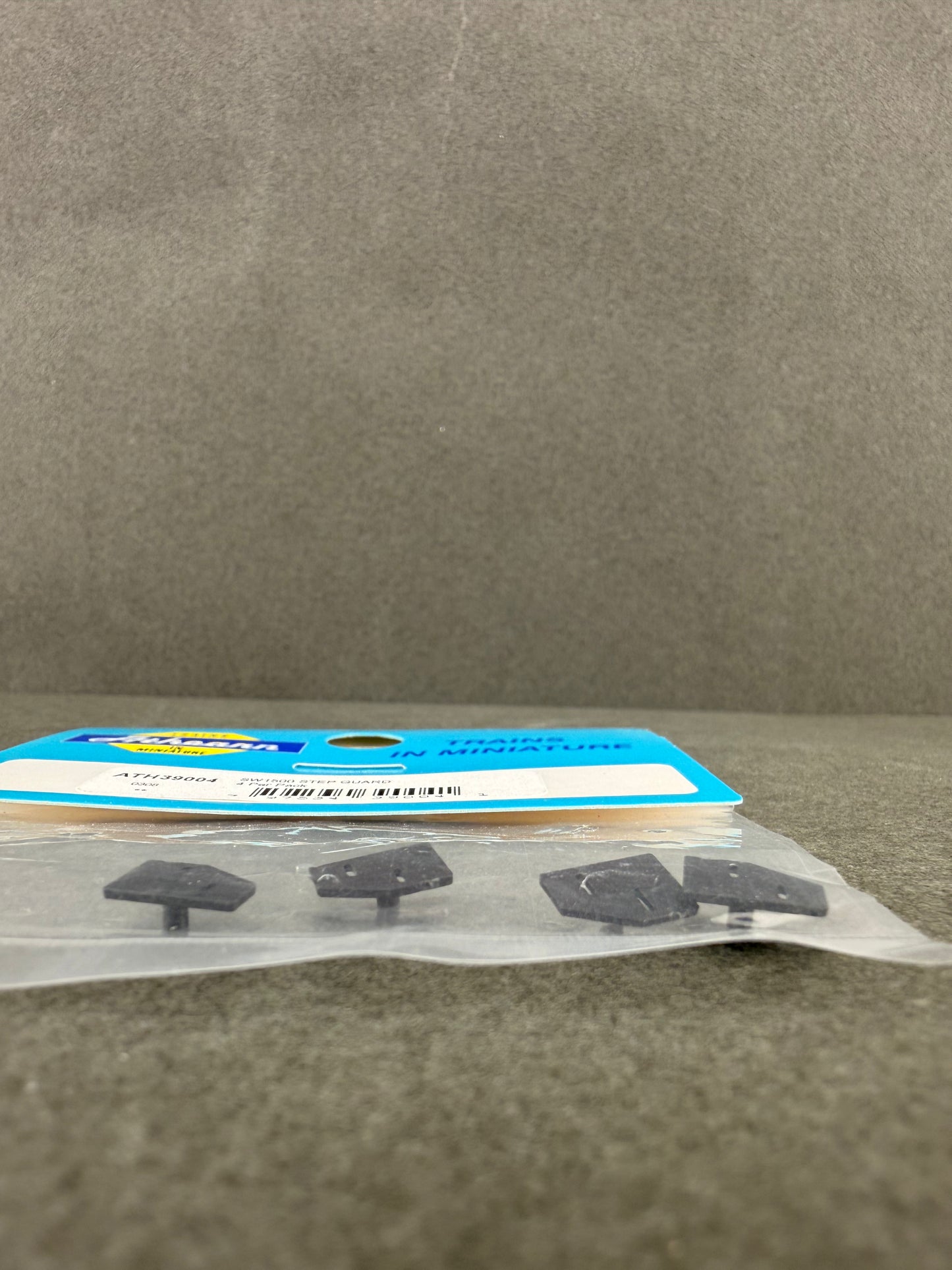 ATH 39004 SW1500 Step Guard (4 Pieces Per Set)