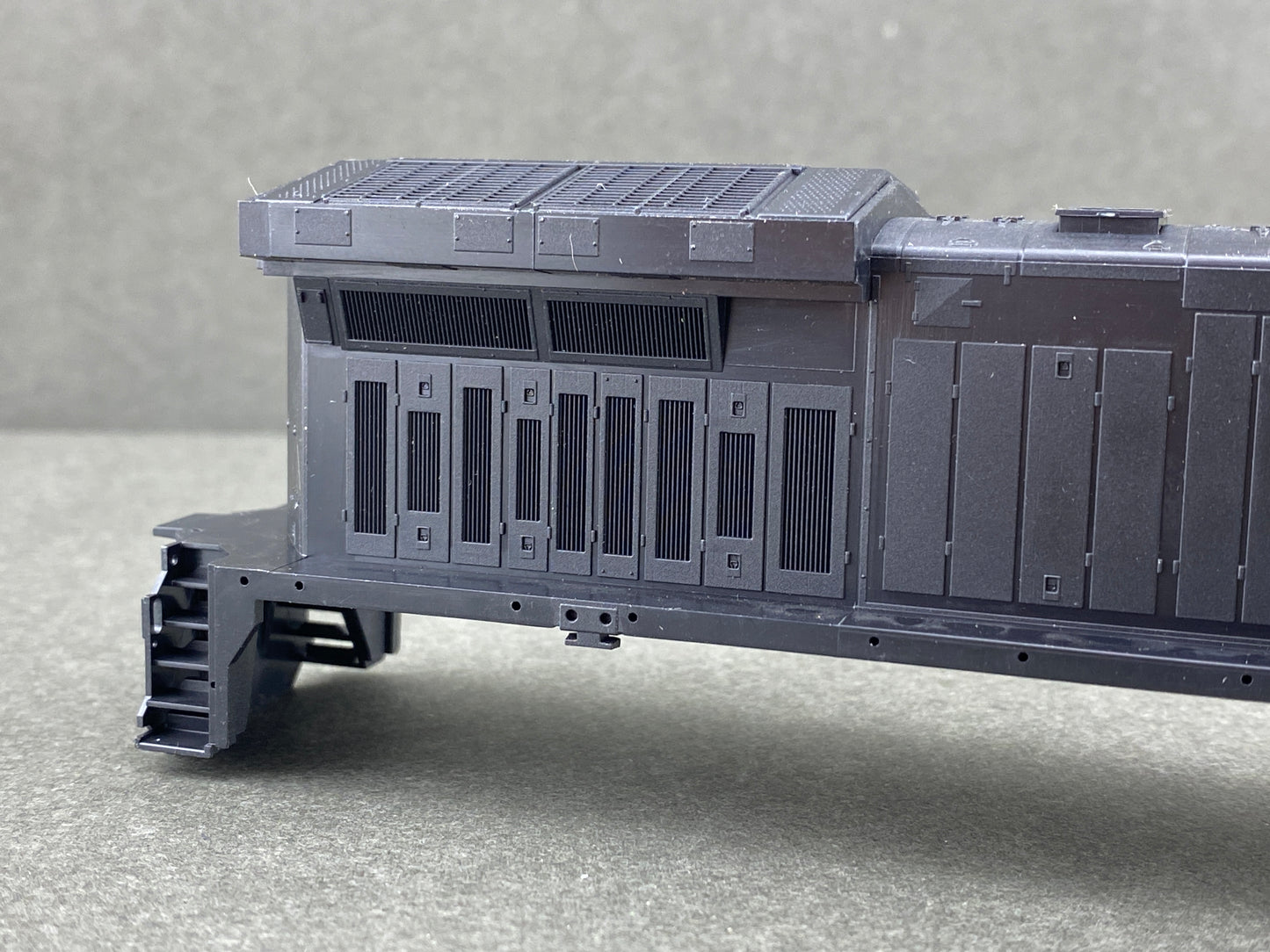 ATH P49505 C44 9W Phase 2 High Number Board Locomotive body Undec Black