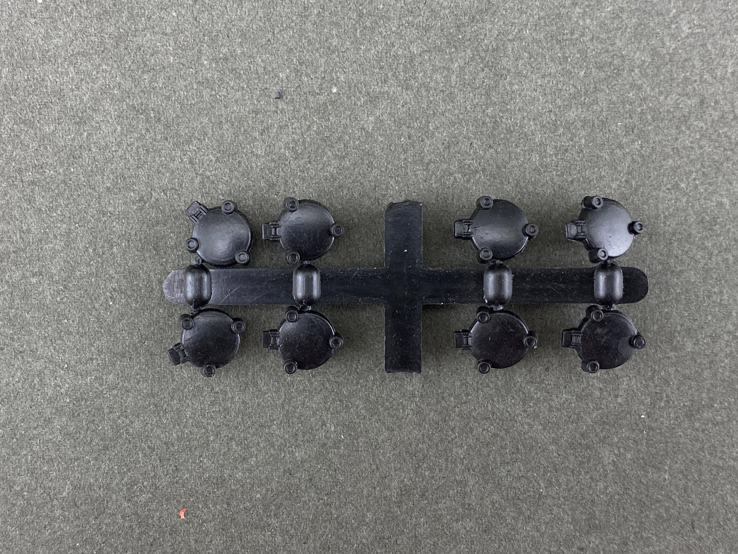 ATH 19055 Round Hatch for 55' ACF Center Flow Covered Hopper Undec. Black