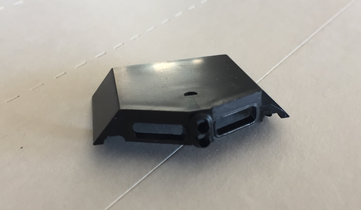 Ath - 40007   Cab roof early Athearn shells