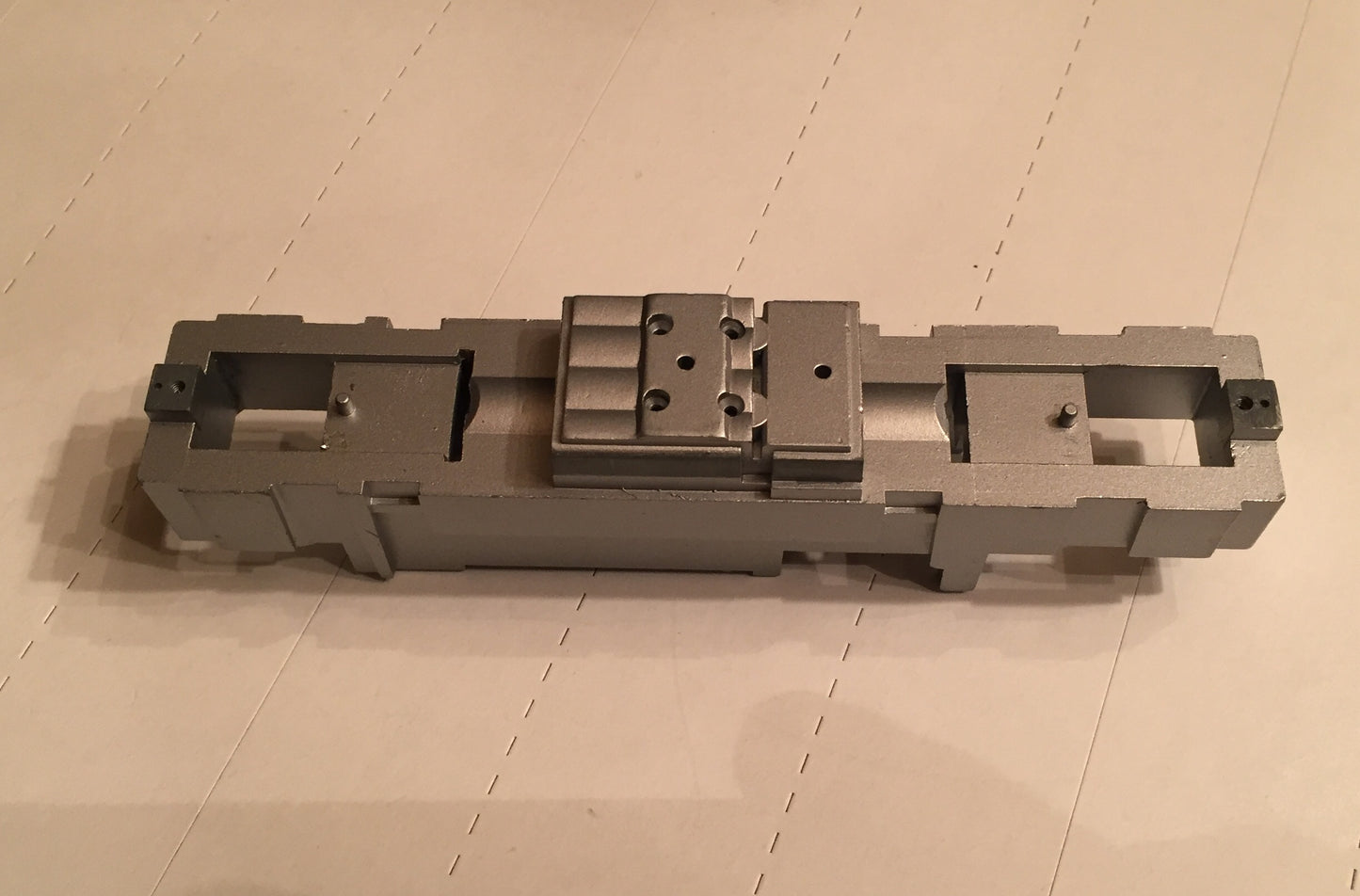 Ath - 1001 G  F7 B  silv  (Fits Genesis F-units) early style fuel tank (included with frame)