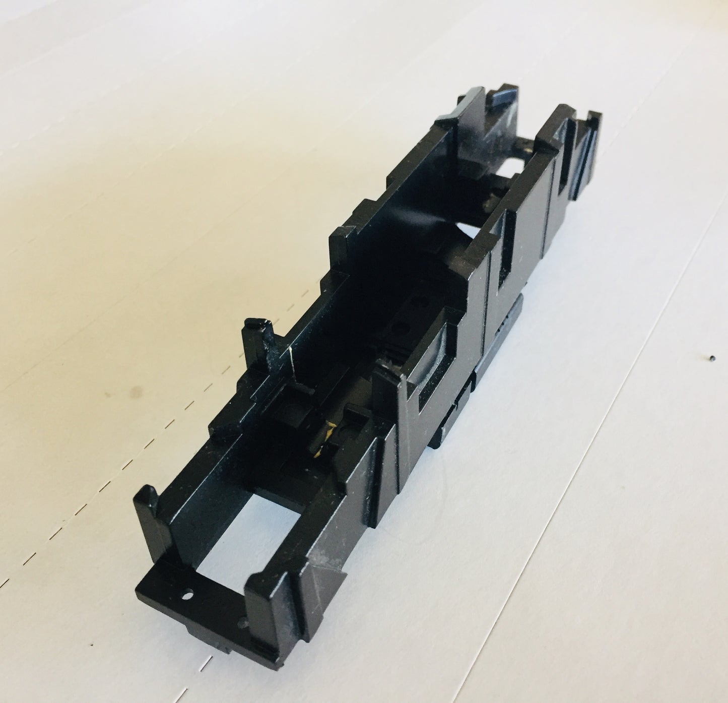 ath -1003 G  F7 B black (Fits Genesis F-units) late model frame with separate fuel and battery box pcs. (sold separately)