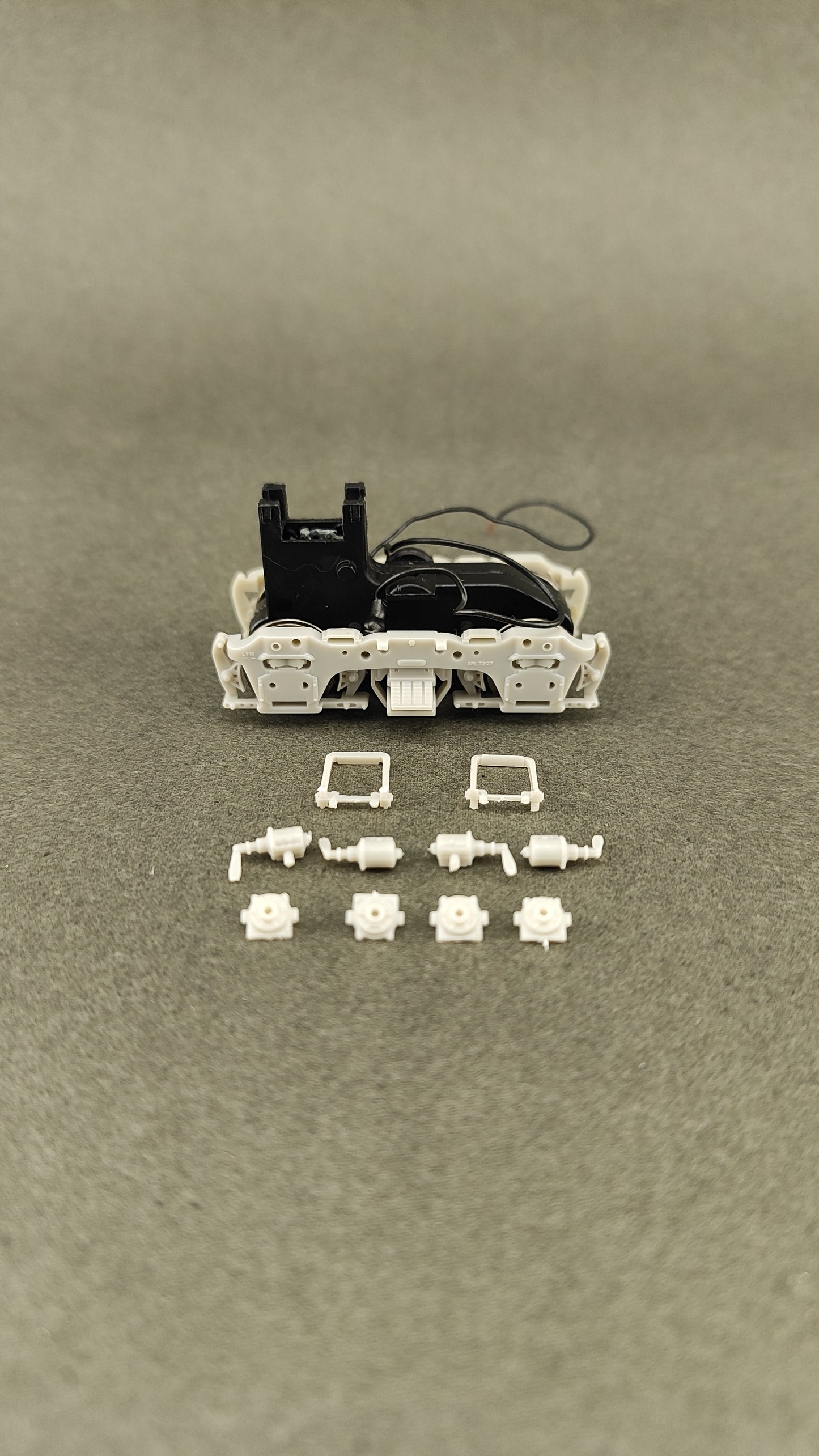 Ath 92020 Athearn Genesis Complete GP7 GP9 Chassis also fits Front Range GP 7 9 body and original Athearn GP 9 shell