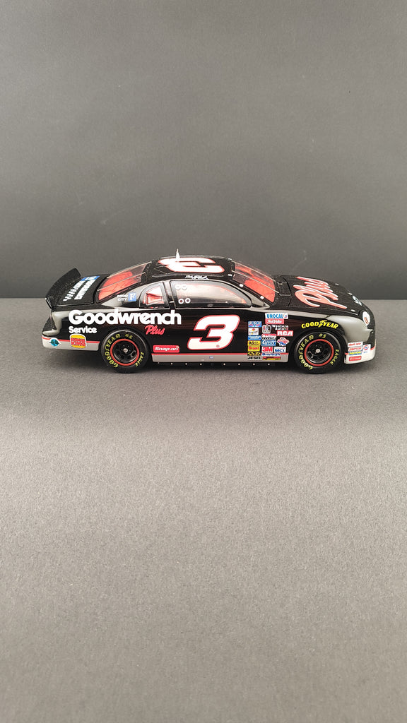 DCM-401 Racing Champions Elite 1/24 scale die cast car Dale Earnhardt