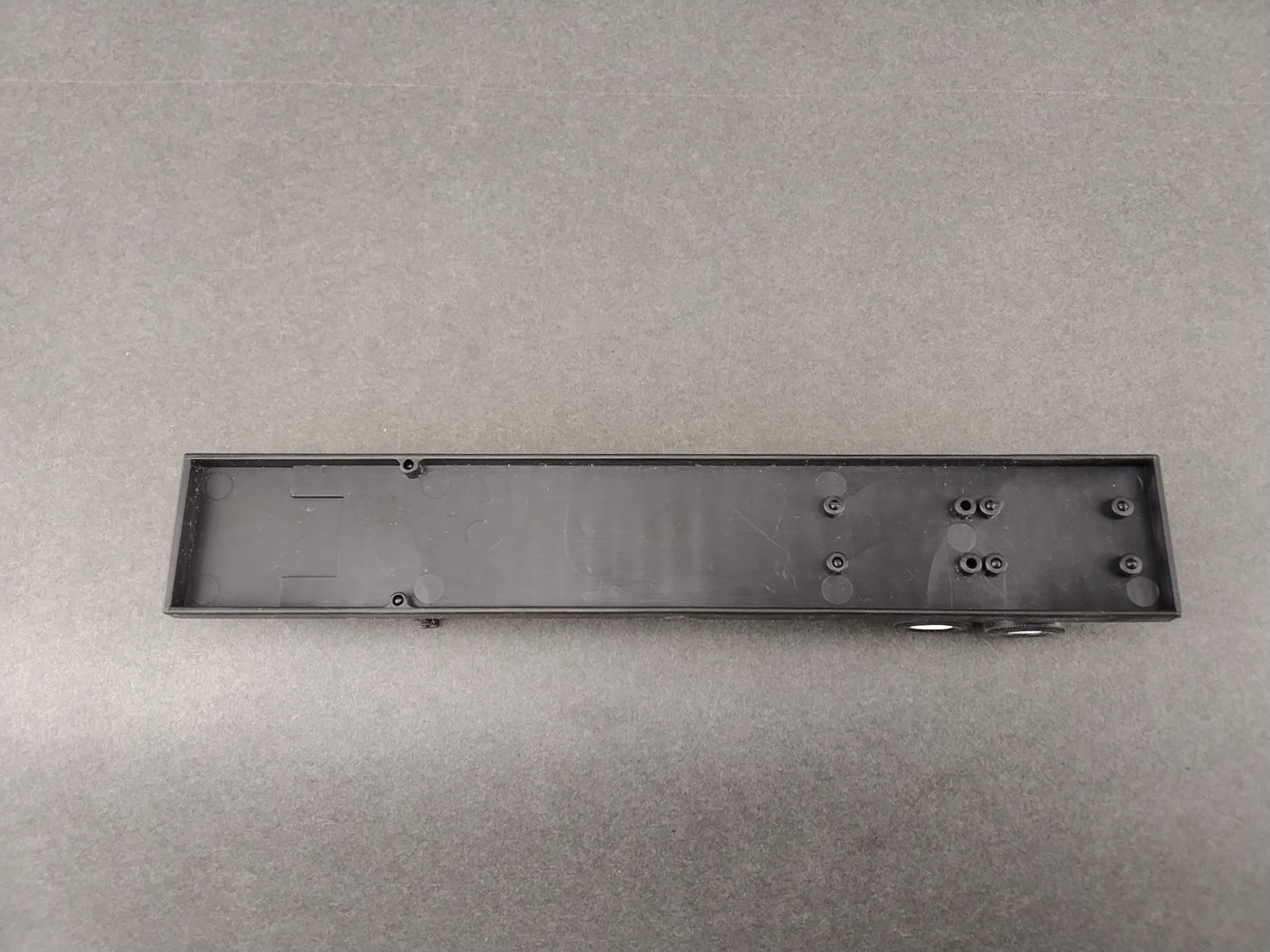 ATH 50613 - Athearn 45 ft Trailer Floor Plastic Wheels and Plastic Tires