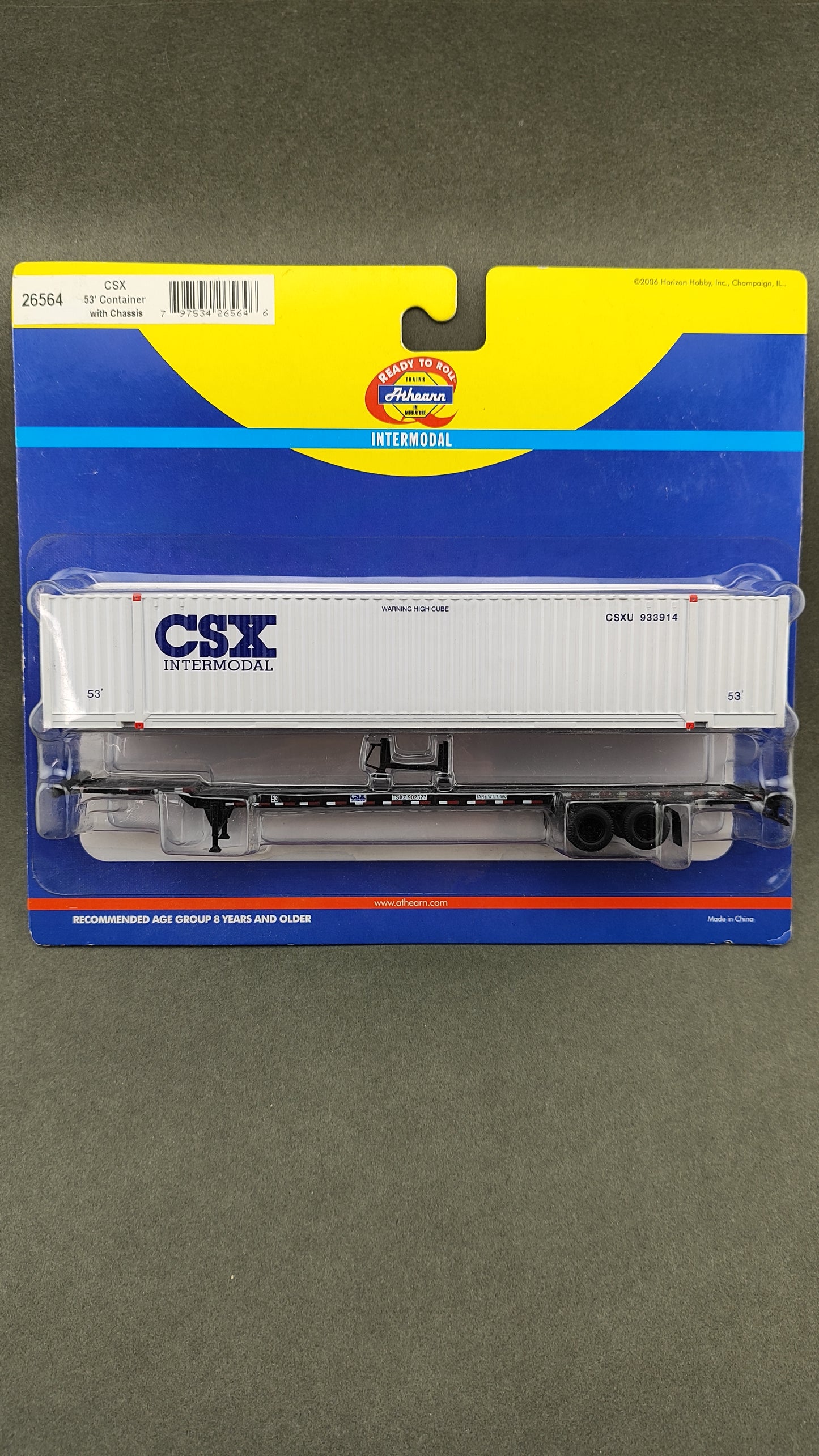 ATH 26564 CSX 53' Container with chassis