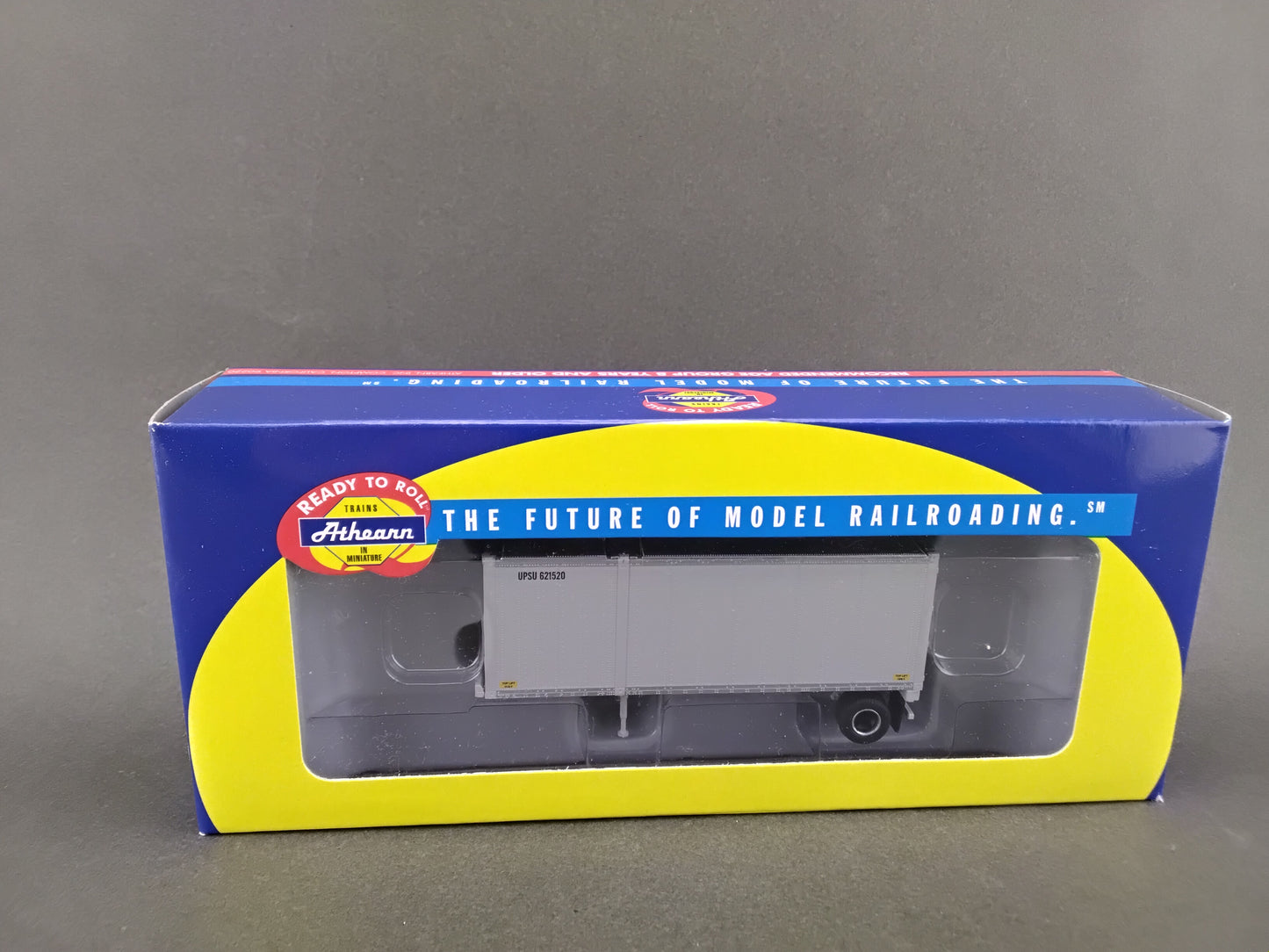 ATH 91122 UPSU 28' Container with Chassis