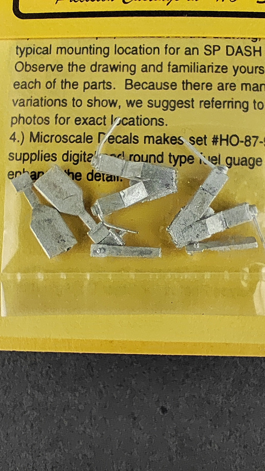 DW FF 258  GE Dash 8 and 9 and  AC 4400 CW Fuel Fillers and Gauges  HO Scale
