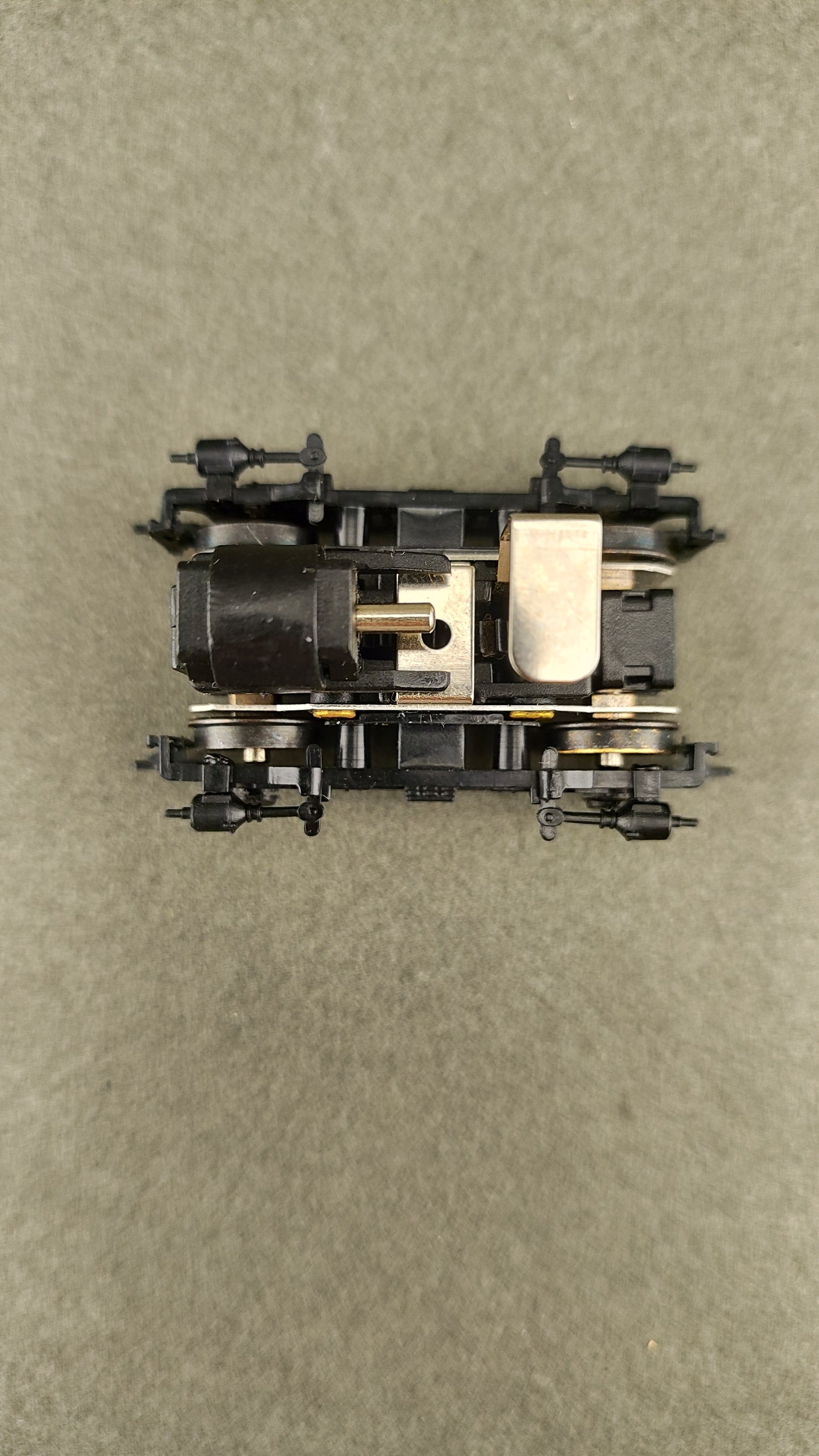 ATH 23803 RS-3 Power Trucks Front with sideframes Early Style