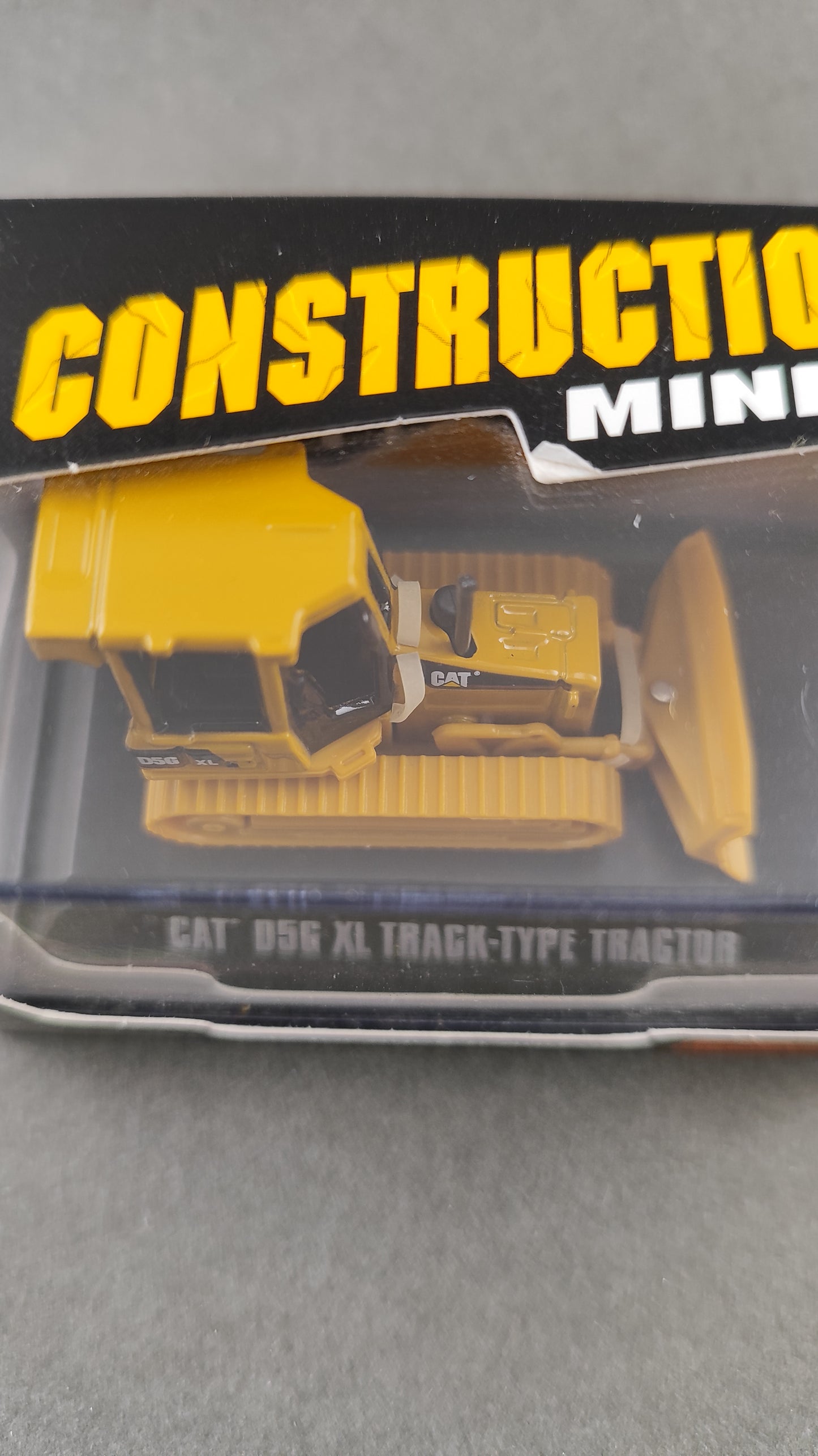 Norscot 55421 Construction Mini’s Die Cast Cat D5G XL Track Type Tractor Model  NIB