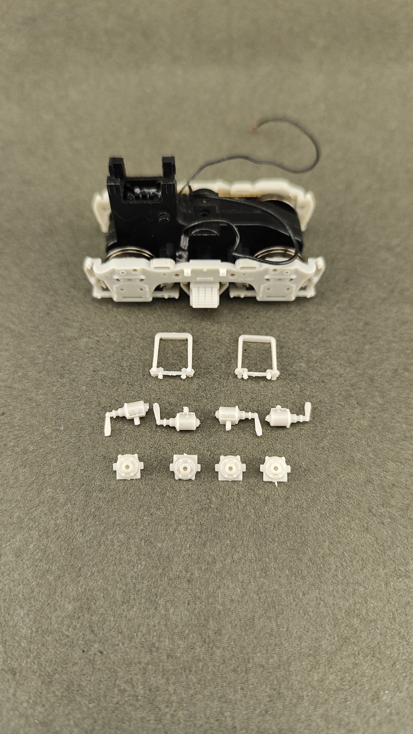 Ath 92020 Athearn Genesis Complete GP7 GP9 Chassis also fits Front Range GP 7 9 body and original Athearn GP 9 shell