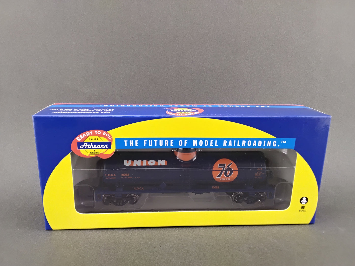 76671 Union Oil Single Dome Tank Car 10082