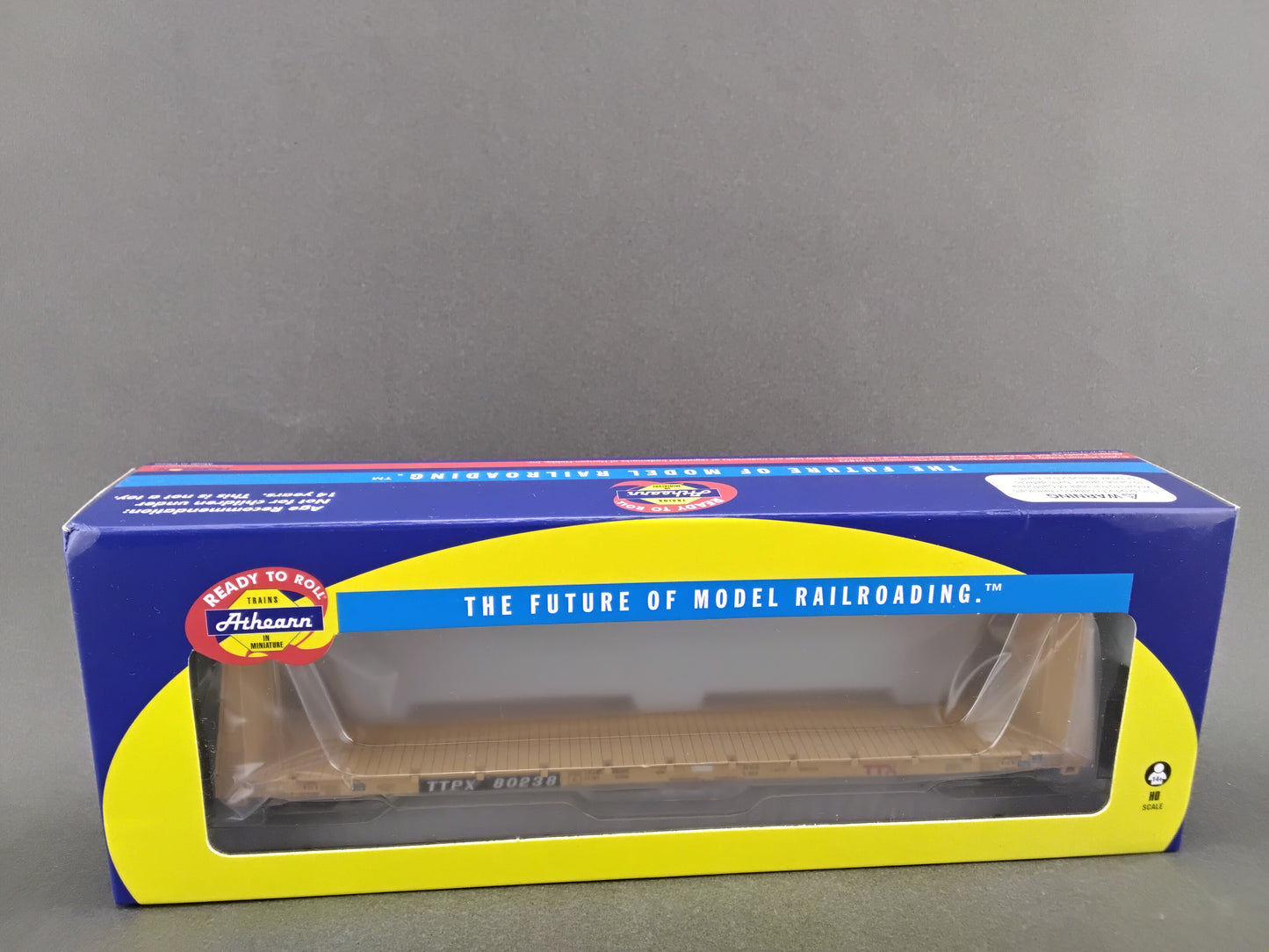 ATH 87712 TTX 60' Bulkhead Flat Car