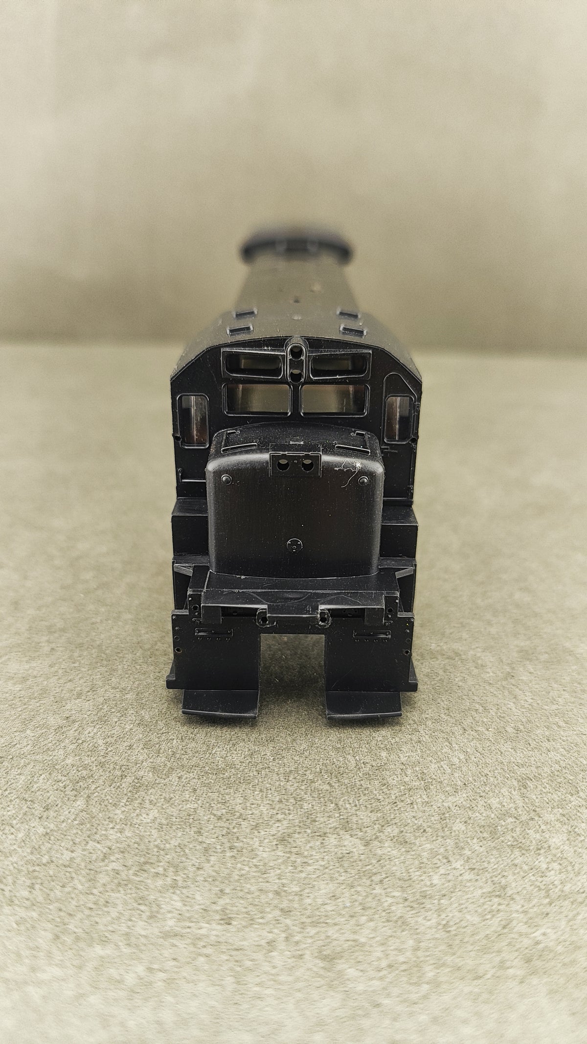 ATH 34801 U33B Undecorated Shell With Cab and Windows