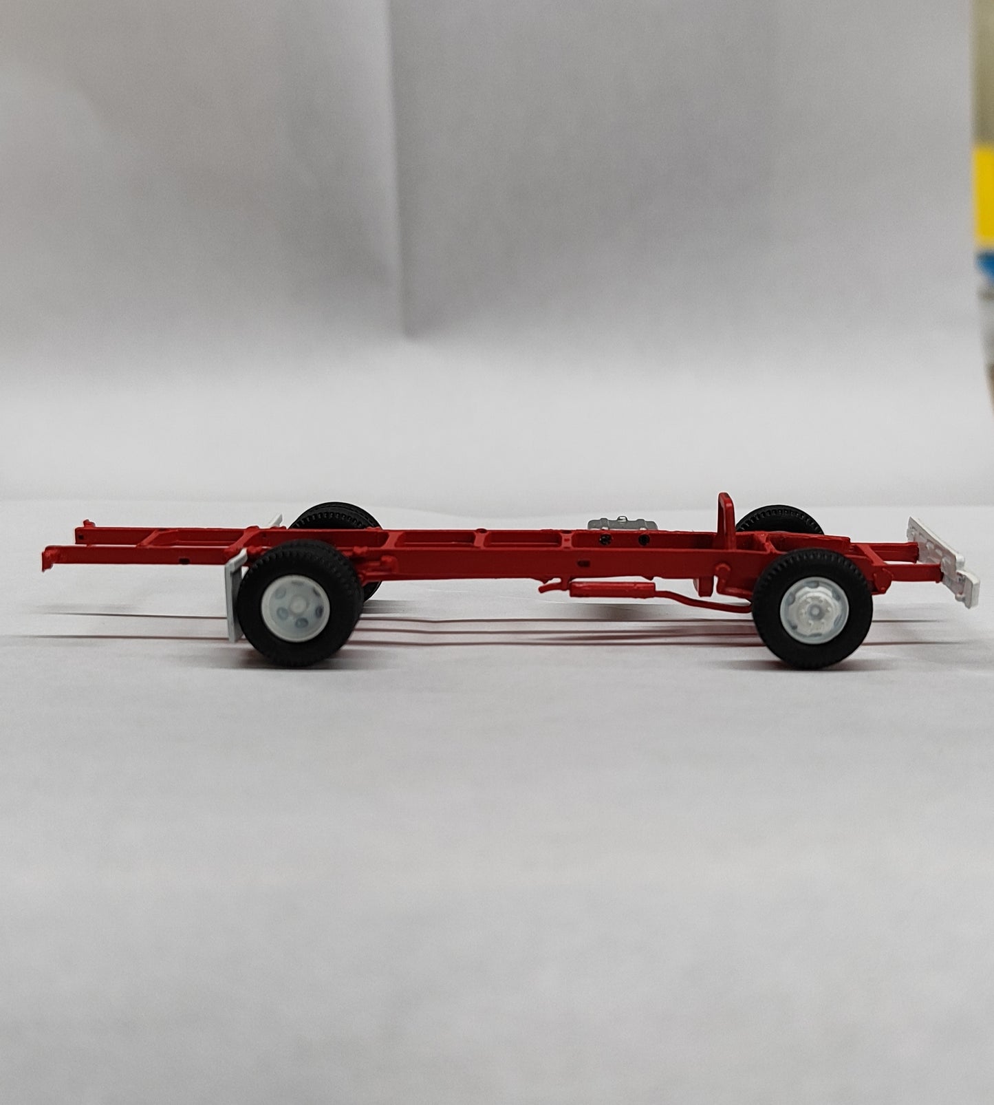 ATH 50615 - Athearn Ford C (Long Chassis)  Plastic Wheels and Rubber Tires