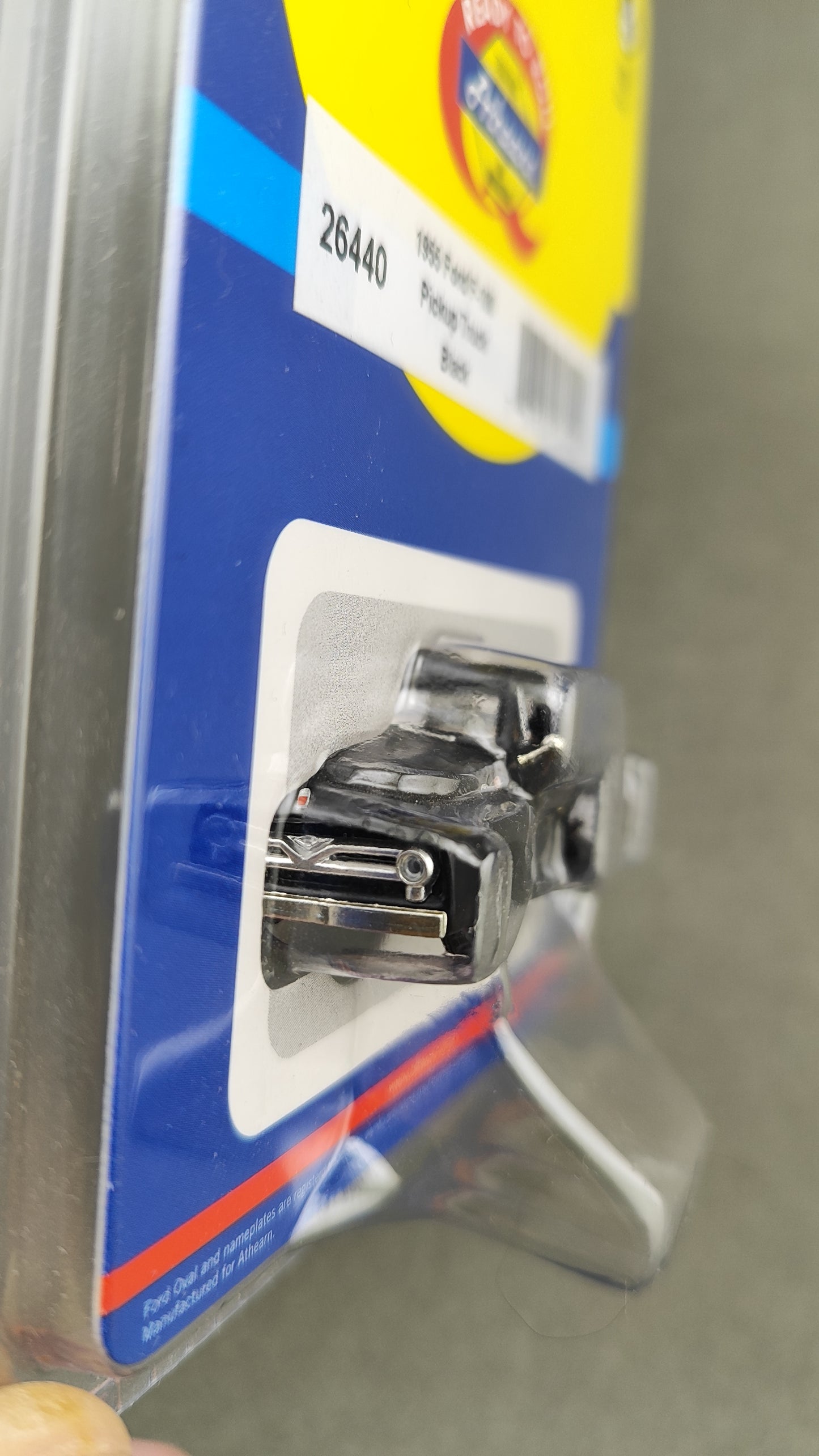 Athearn 26440 HO Scale Black 1955 Ford F-100 Pickup Truck